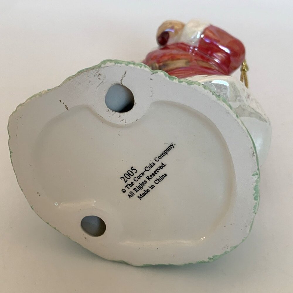 4 Coca-Cola Pearlescent Porcelain Xmas Ornaments 3 Santa 1 Polar Bear Vintage - Picture 4 of 15